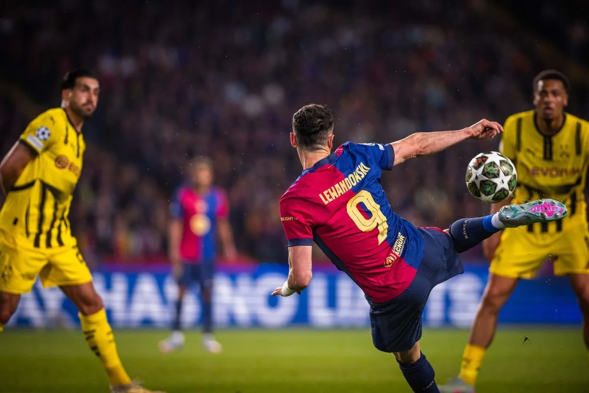 UEFA Champions League 2024-25: Rampant Barcelona Punish Dortmund as Lewandowski Bags Brace in Stunning 4-0 Victory