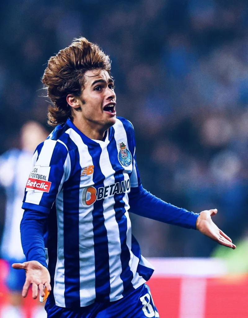 Rodrigo Mora 1 Porto Lock Down Midfielder Rodrigo Mora with Long-Term Deal Featuring €70 Million Clause