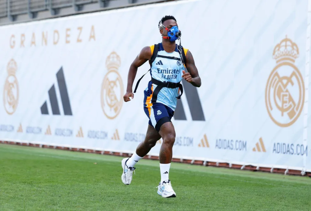 Vinicius Jr. Camp Refutes Real Madrid Renewal Talks Amid Mega €30 Million Demand 3 Vinicius 2 Vinicius Jr. Camp Refutes Real Madrid Renewal Talks Amid Mega €30 Million Demand