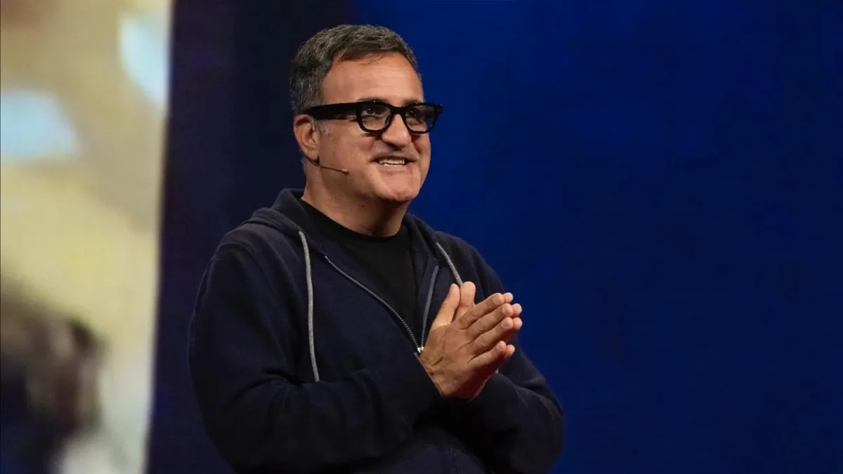 Google’s Smart Glasses: AI’s Next Frontier Revealed