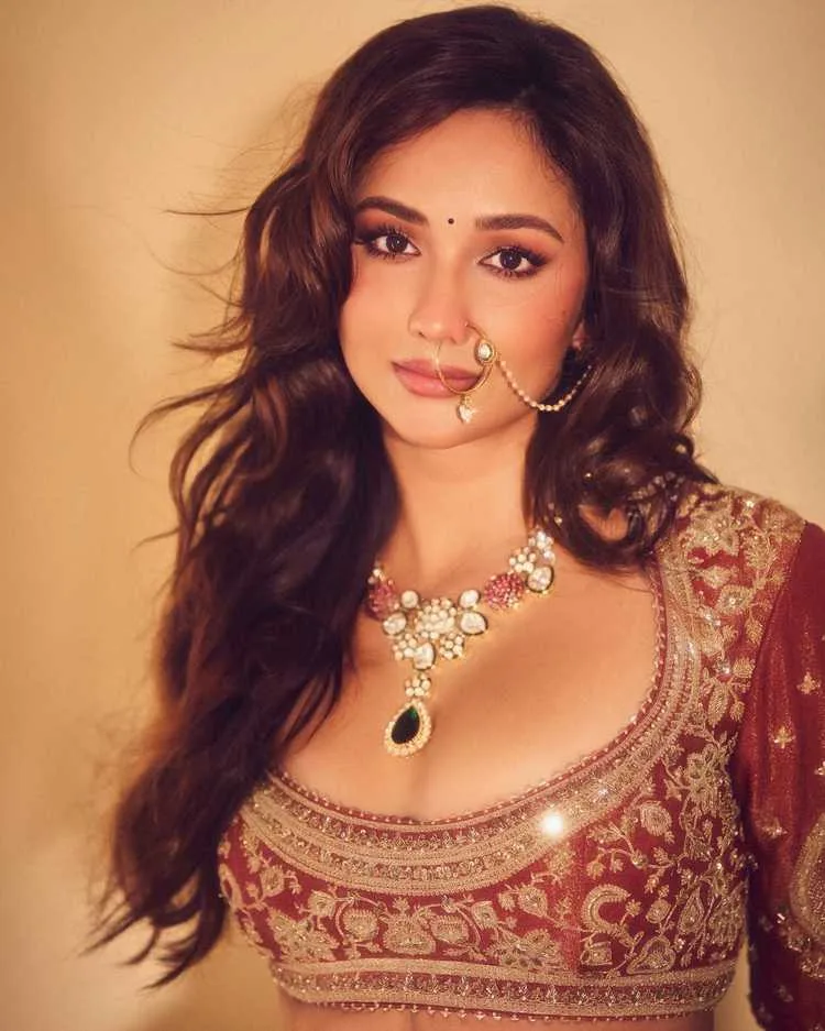 Akanksha Sharma Stuns in 2025 Photoshoot: Bollywood’s Rising Star Showcases Glamour and Versatility 3 image 1939 Akanksha Sharma Stuns in 2025 Photoshoot: Bollywood’s Rising Star Showcases Glamour and Versatility