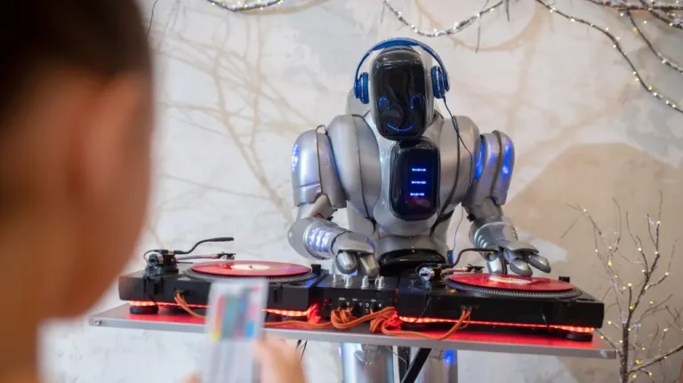 RLWRLD $14.8M Seed Funding: Pioneering the Future of AI-Powered Robotics
