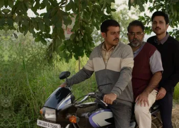 Gram Chikitsalay Trailer: Amol Parashar Takes on Rural Healthcare in TVF’s Latest Comedy Series