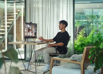 HP OmniStudio X All-in-One PC with Intel Core Ultra Launched