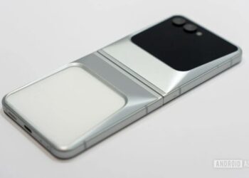 Samsung polygon foldable hands onvd