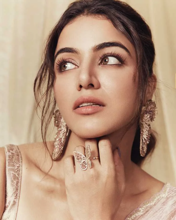 Wamiqa Gabbi