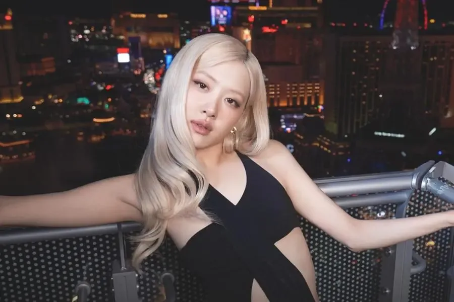 BLACKPINK Rosé Makes History: First Female K-Pop Artist to Chart Song for 30 Weeks 1 BLACKPINK
