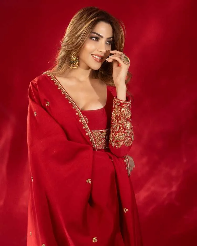 Nikki Tamboli: Rising Star of Indian Entertainment - From Bigg Boss to Celebrity MasterChef 2025 5 Image