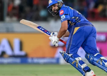 Rohit Sharma Hits 6000 Runs for MI – and Celebrates It in Style with a Half-Century