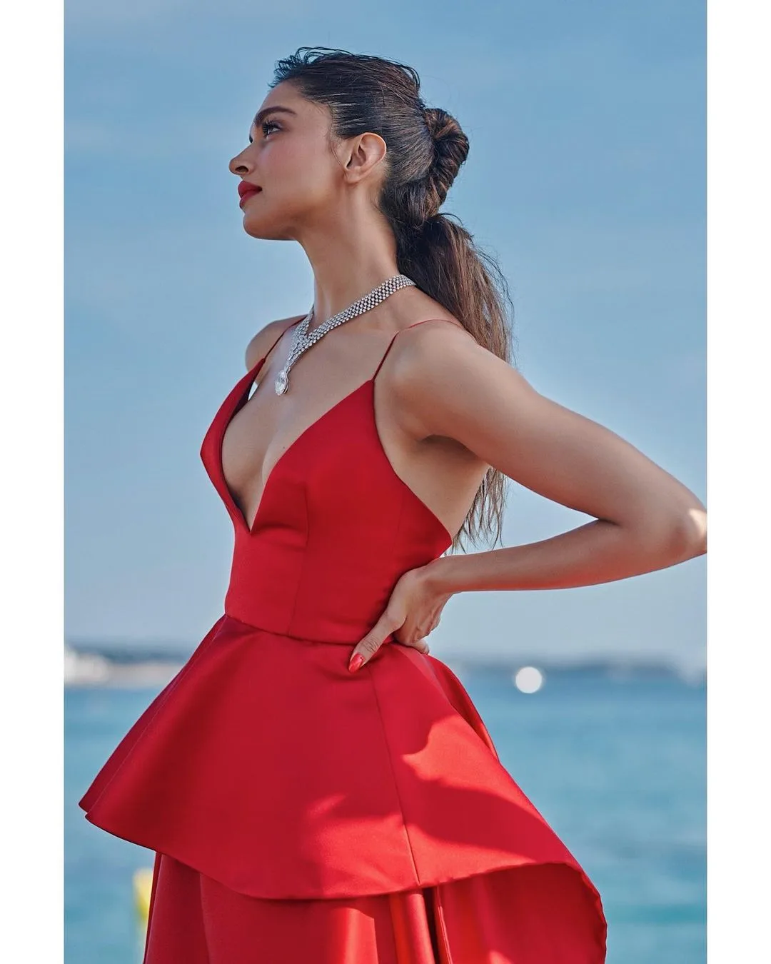 Deepika Padukone Hot