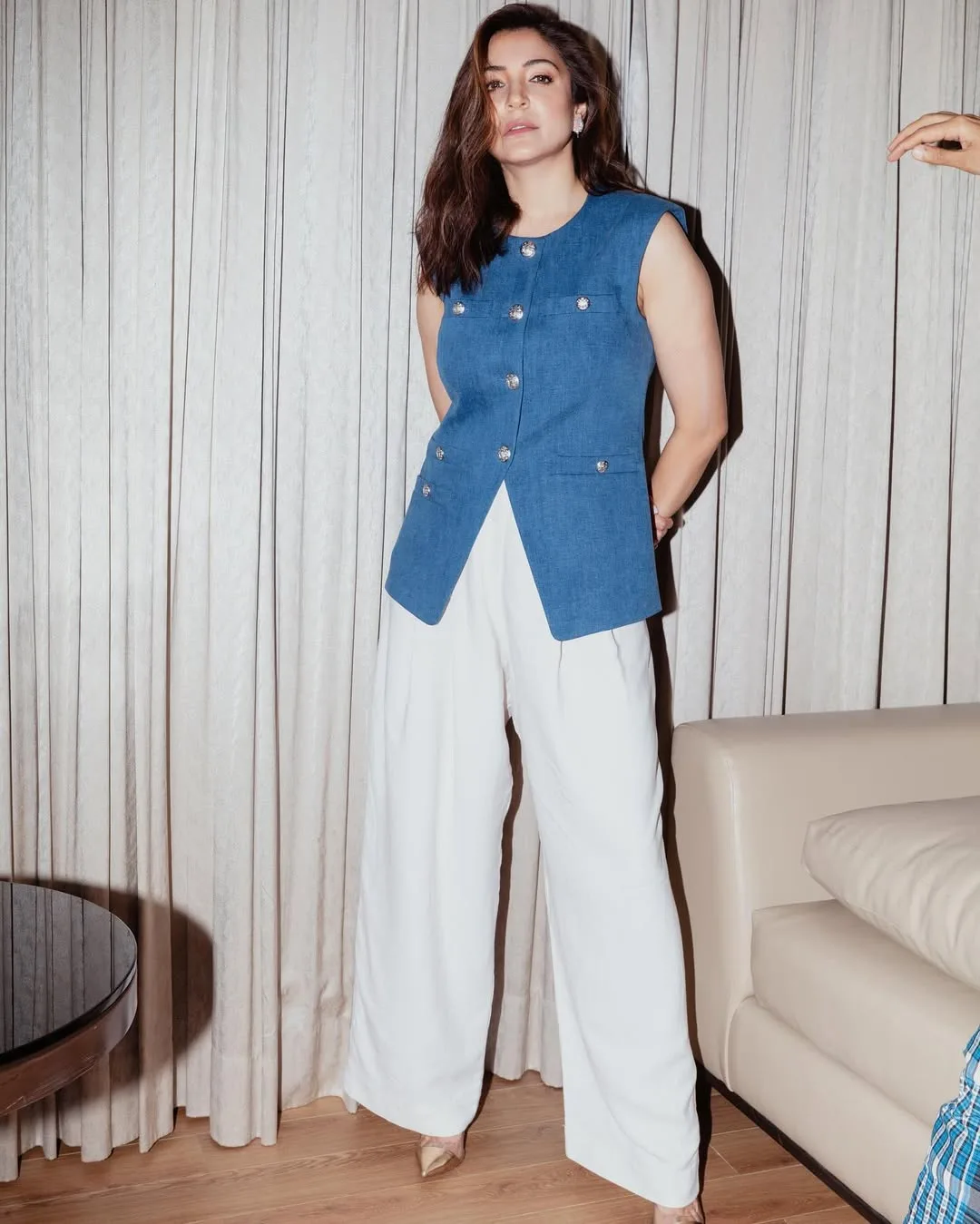 Gorgeous Anushka Sharma Hot Photos Gallery as of 2025