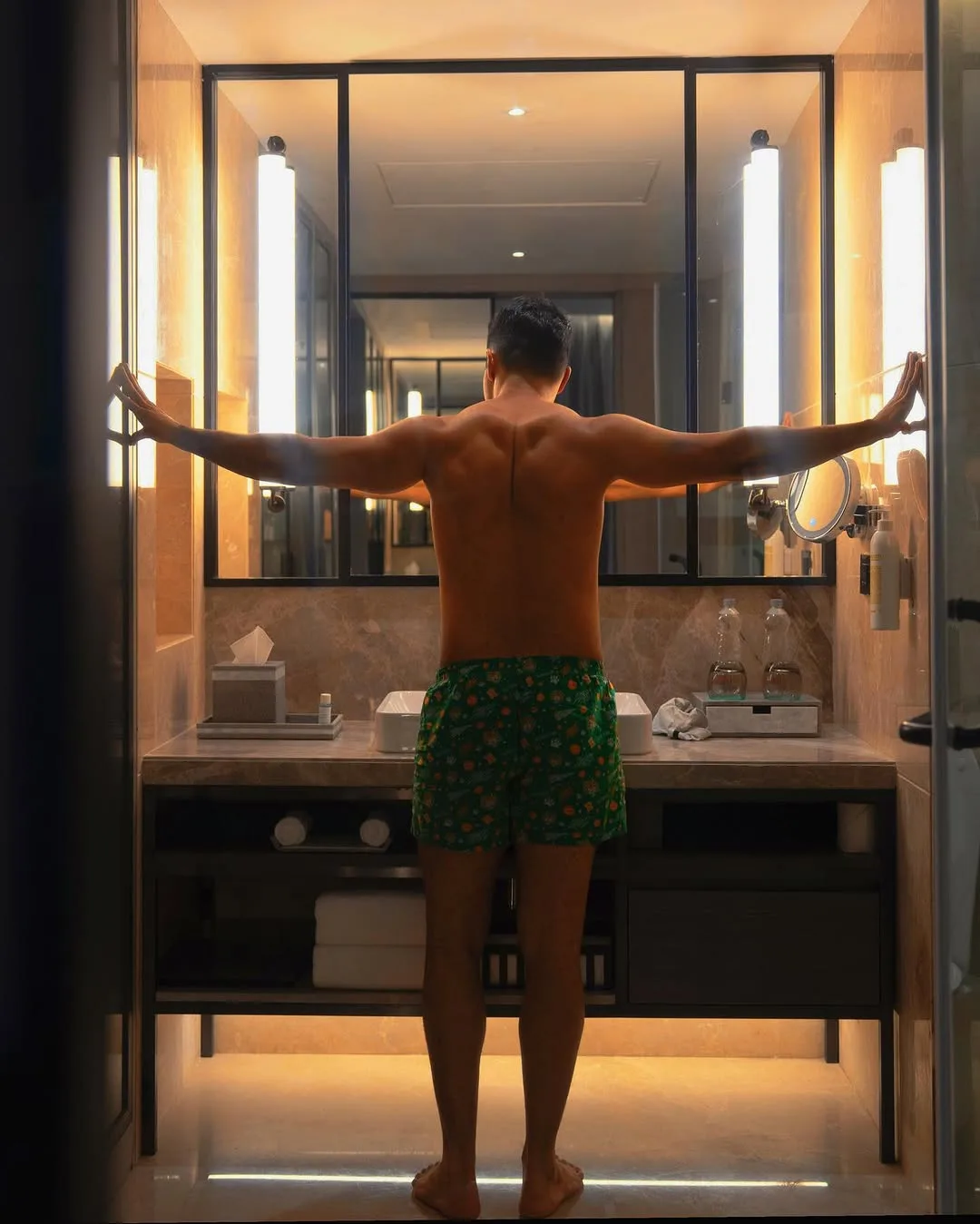 Varun Dhawan Photos