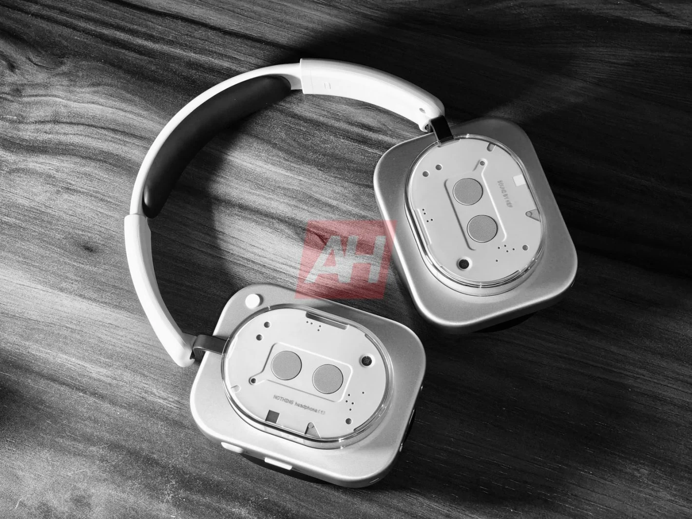 Exclusive nothing headphones 1 specs leak ah 4 1420x1065