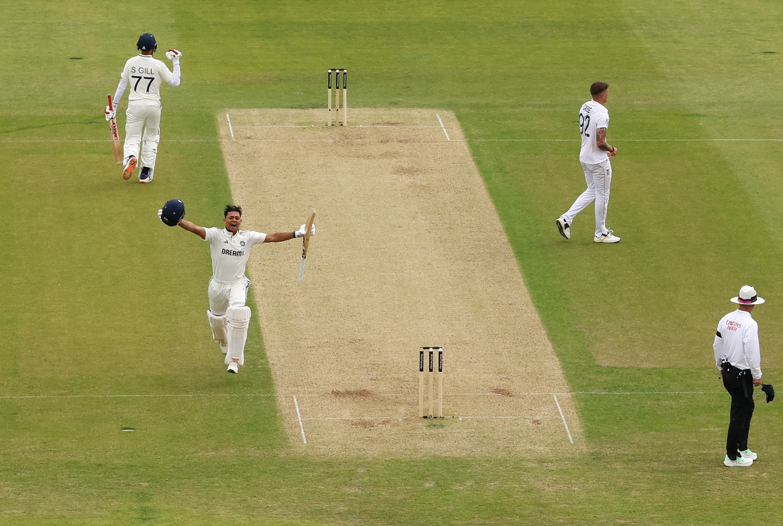 Jaiswal, gill blaze trail for india’s fresh test dawn