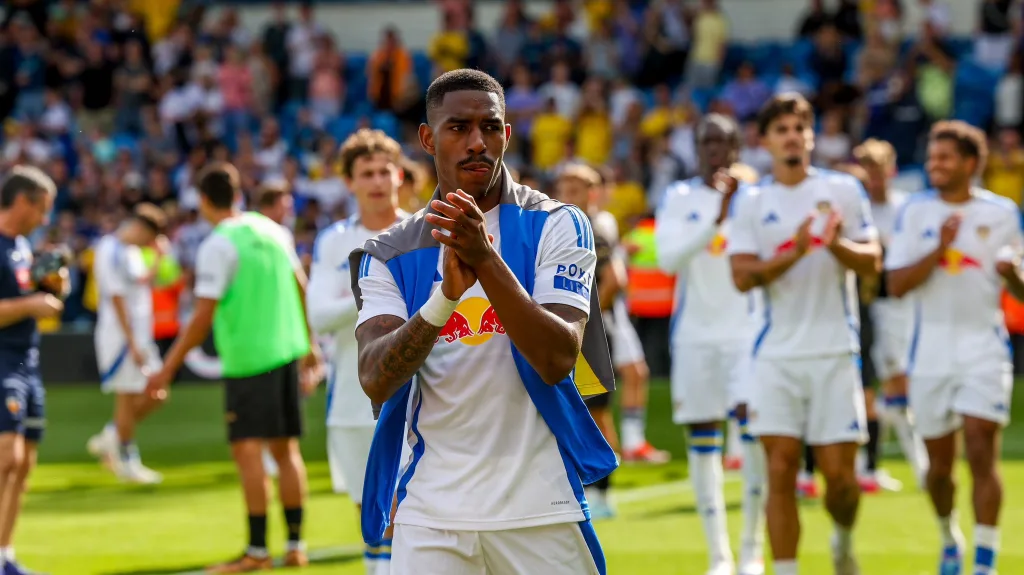 Real Betis Close to Junior Firpo Reunion as 3-Year Contract Offered Amid Lyon Interest 5 Junior firpo