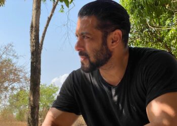 Salman khan in his farmhouse