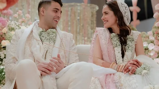 Shazahn Padamsee's Angelic First Appearance with Husband Ashish Kanakia After Dreamy Mumbai Wedding 3 Image