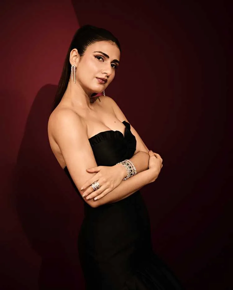 Fatima Sana Shaikh: From Dangal Star to Versatile Bollywood Actress - Complete Career Biography 2025 14 Image