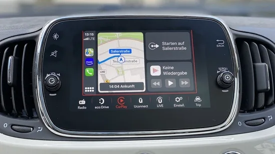 CarPlay Video Feature: Apple Transforms In-Car Entertainment 3 CarPlay Video Feature: Apple Transforms In-Car Entertainment