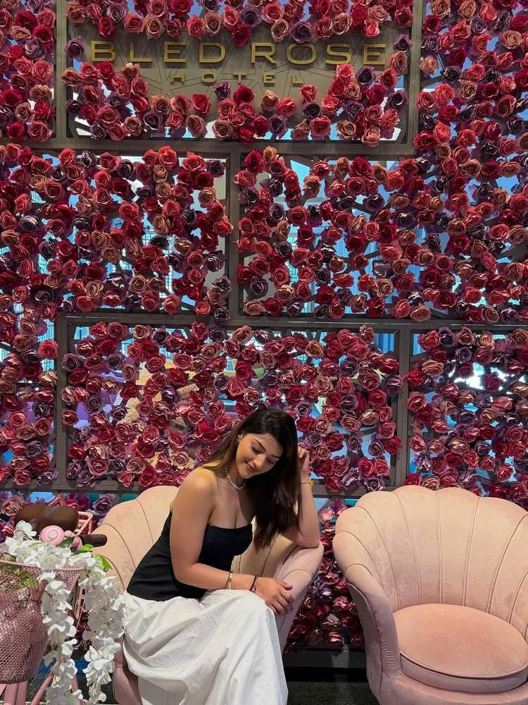 Mehreen Pirzada’s Stunning New Photoshoot 2025: A Glimpse into Her Glamorous Style and Rising Stardom 1 Mehreen Pirzada