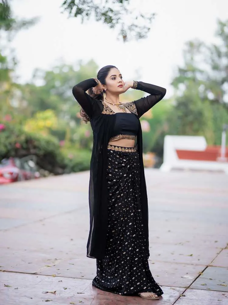 Sreemukhi’s Latest Photoshoot 2025: A Radiant Display of Charm and Style 6 Image