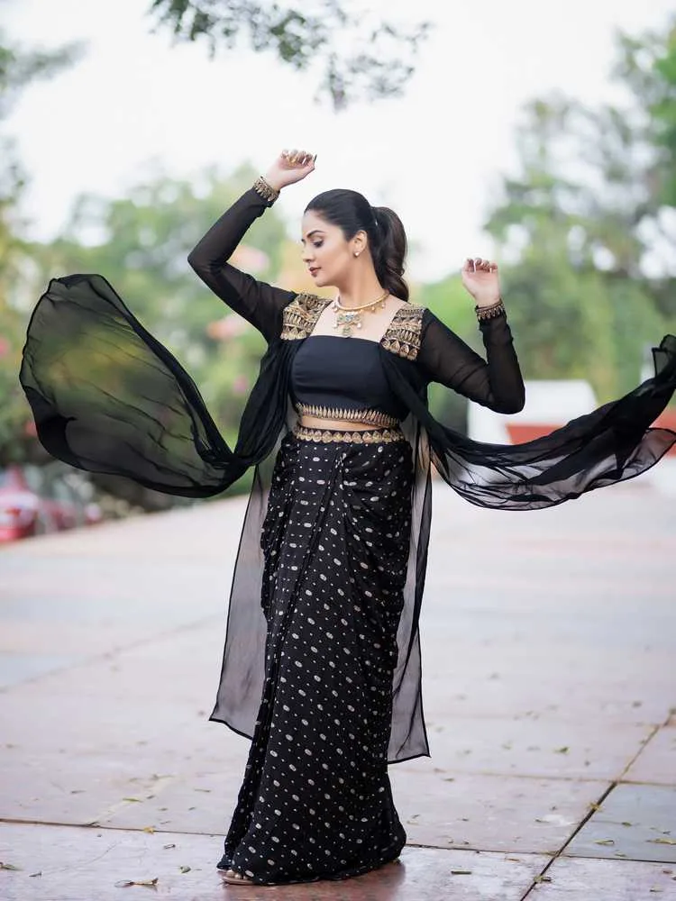Sreemukhi’s Latest Photoshoot 2025: A Radiant Display of Charm and Style 7 Image
