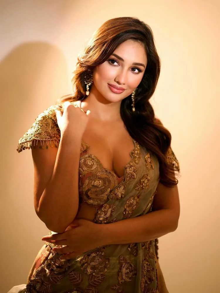 Akanksha Sharma: From Tiger Shroff's Disco Dancer Fame to Telugu Cinema's Laila 2025 - Rising Star's Complete Journey 6 Image