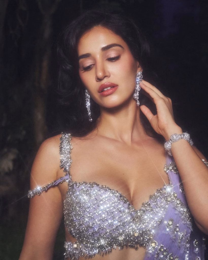 Hot Actress Disha Patani Photo