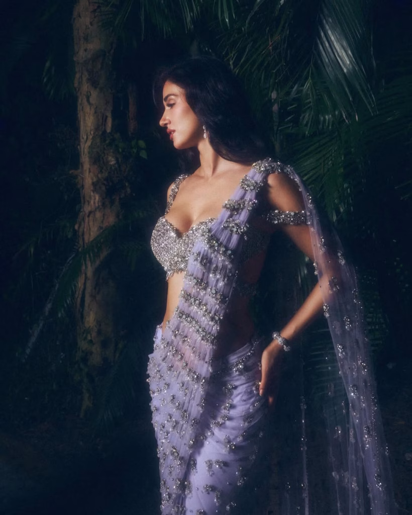Hot Actress Disha Patani Photo