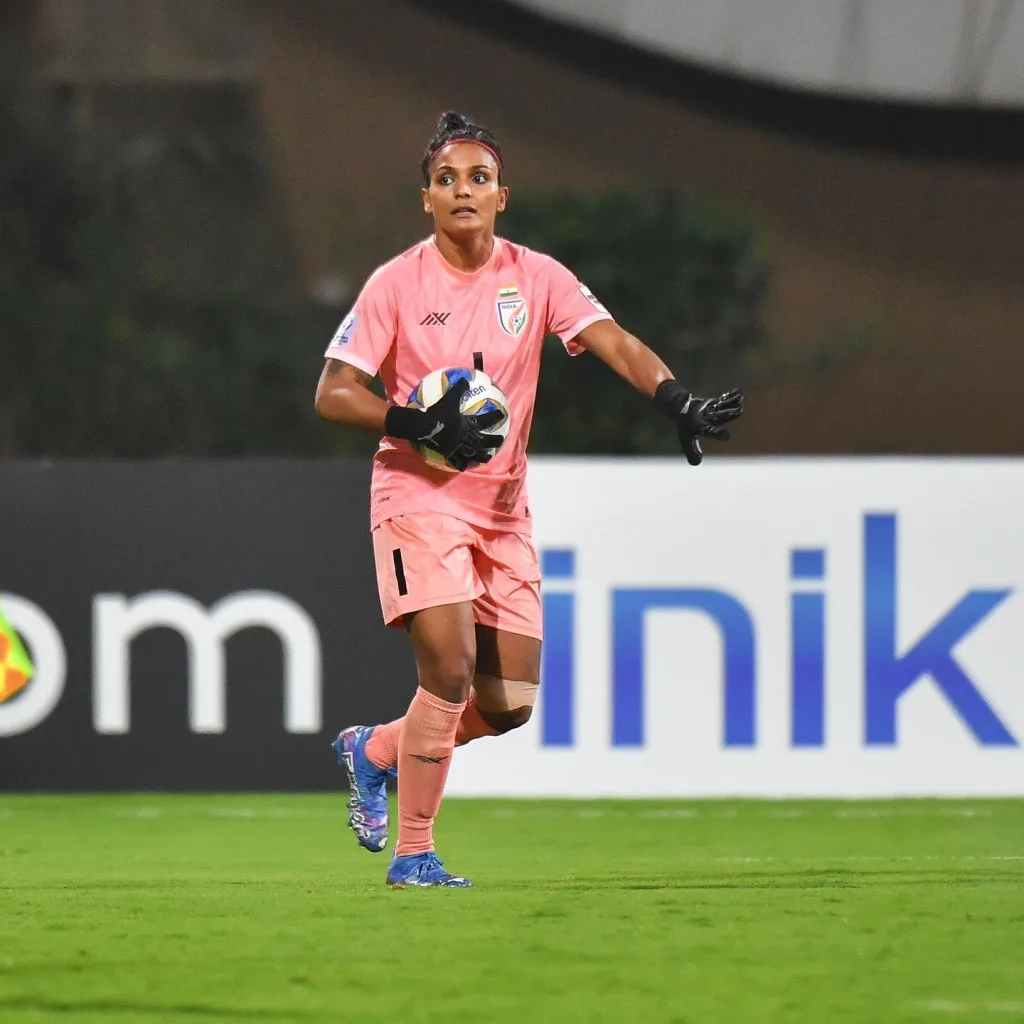 Aditi chauhan retires