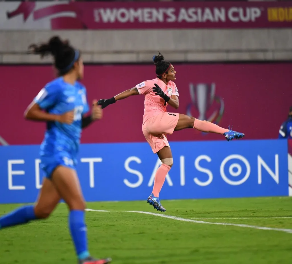 Aditi chauhan retires