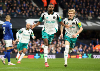 Alexander isak to leave for al hilal