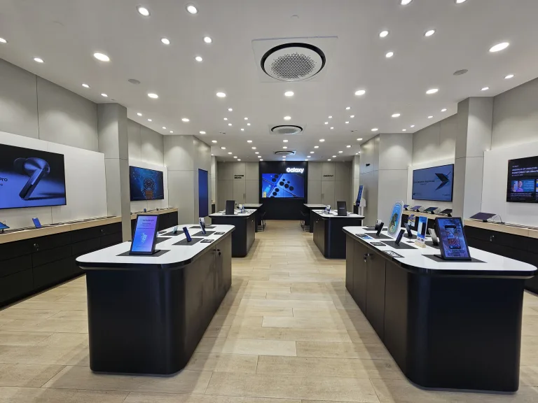 Samsung Opens Premium Experience Store in Mumbai's Andheri West with Exclusive Launch Benefits