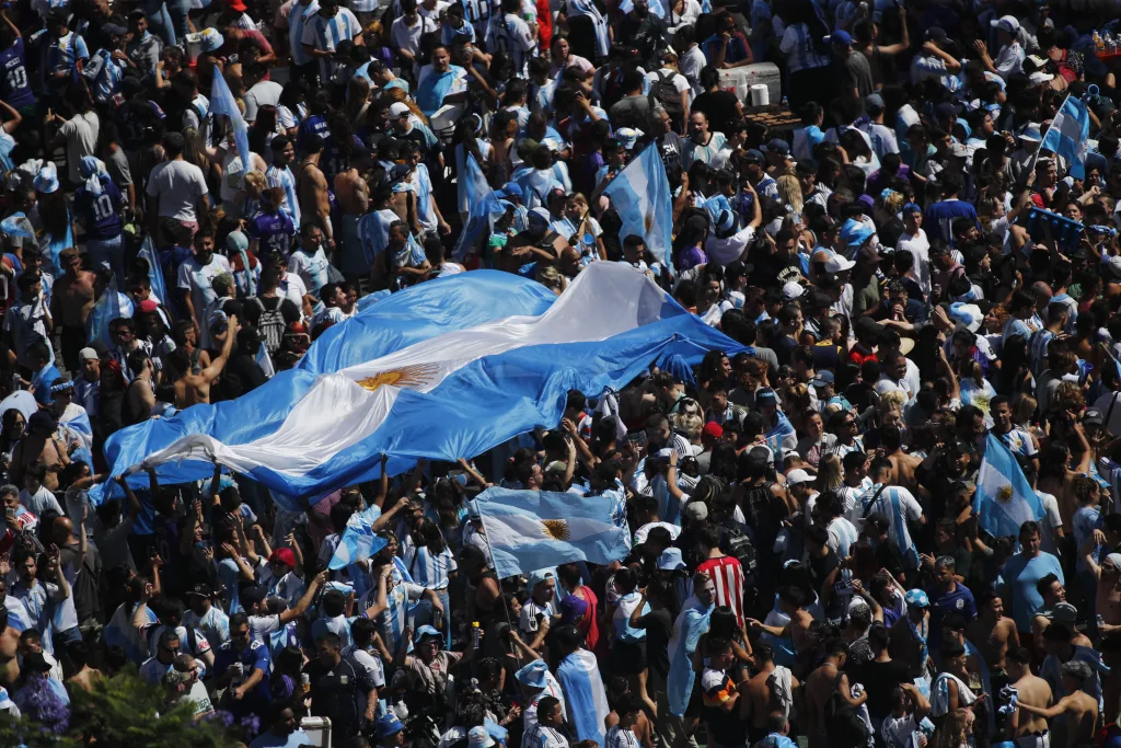 Fifa world cup final qatar 2022 fans in buenos aires