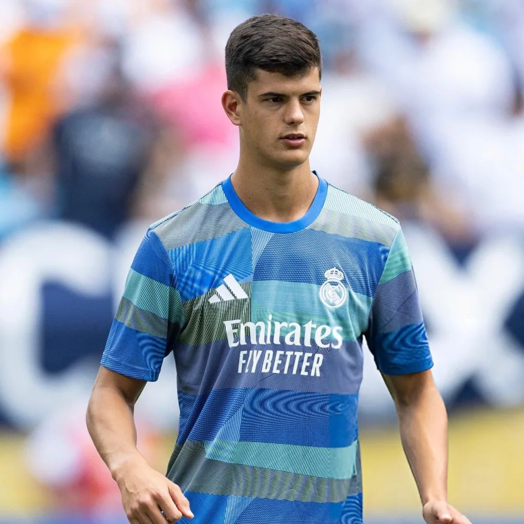 Stuttgart Complete Smart €3M Chema Signing: Real Madrid's Rising Star Joins Bundesliga Giants 1 Stuttgart Seal €3M Deal for Real Madrid Talent Chema