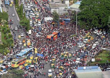 Chinnaswamy stadium stampede