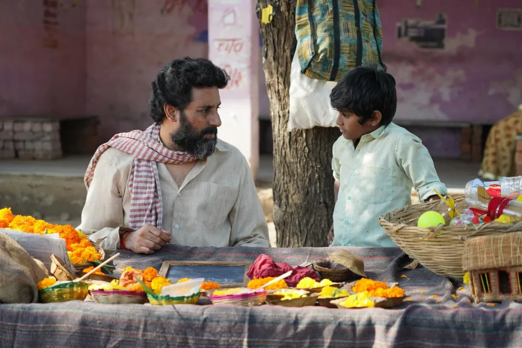 ‘Kaalidhar Laapata’ Movie Review: Abhishek Bachchan Shines in Heartwarming Tale of Freedom, Friendship, and Forgetting — But Lacking Spark 3 Kaalidhar laapata review