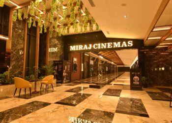 Gen Z Returns to Cinemas: How Student Perks Are Reviving Movie Theater Culture