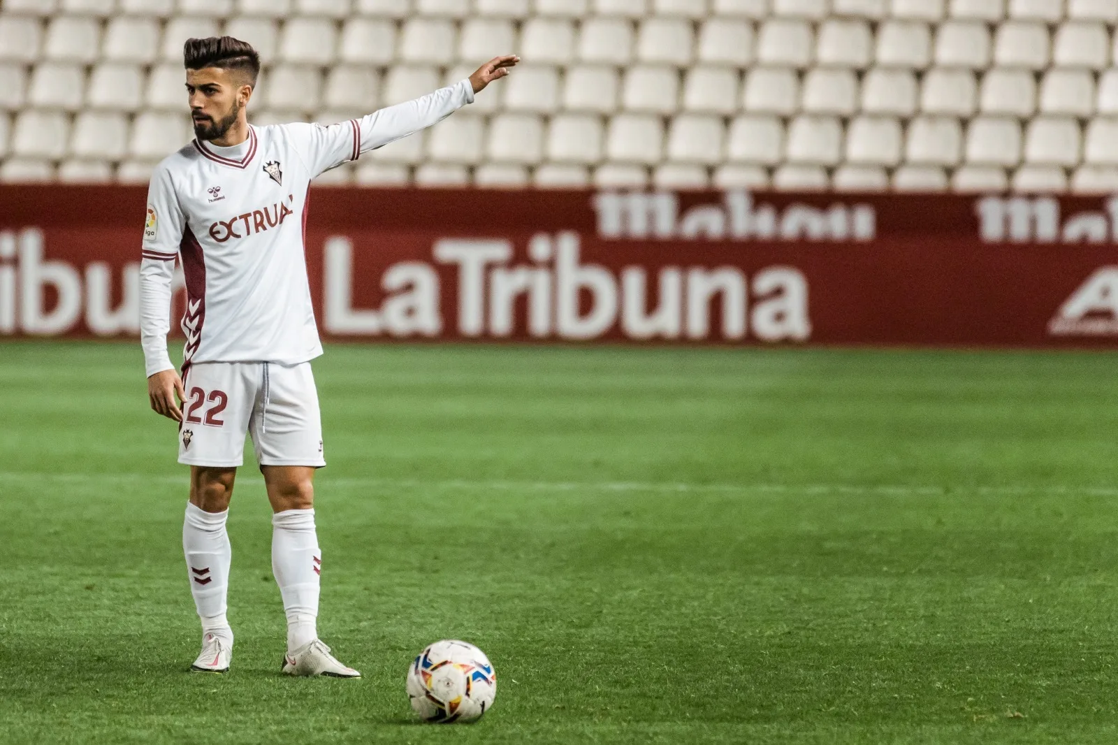 Northeast united fc sign chema nunez