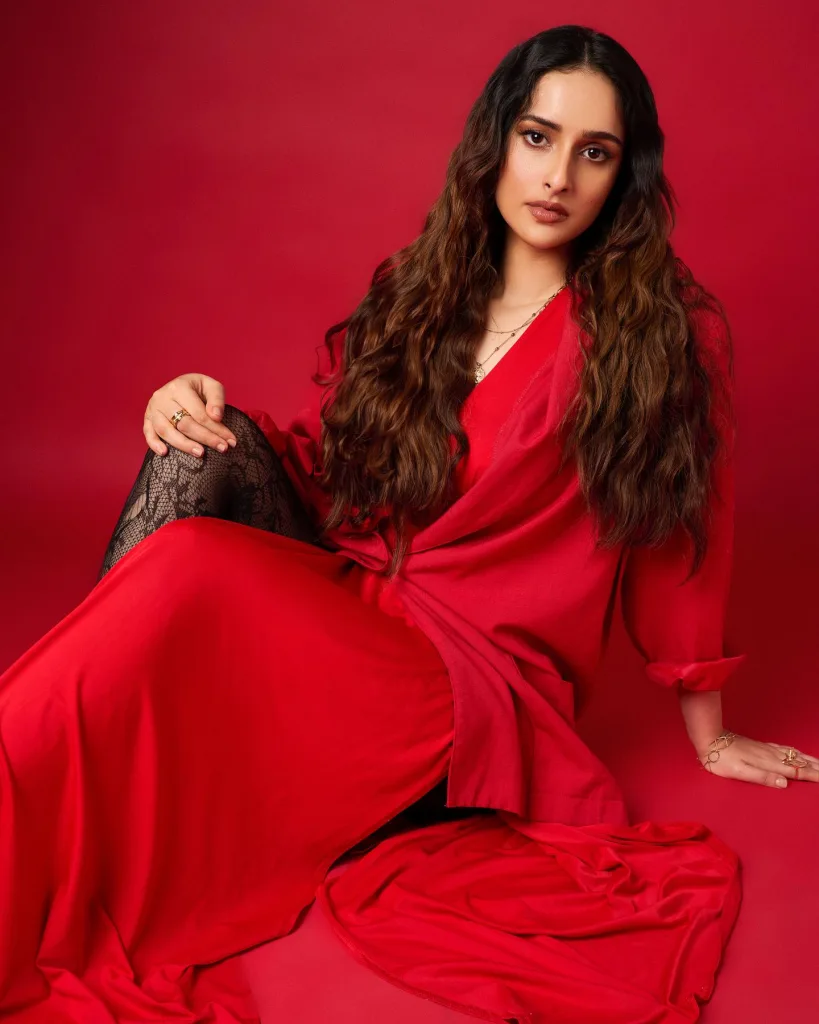 Sadia Khateeb on Breaking Through with The Diplomat: “If I’m Not Given a Chance, How Will I Prove Myself?” 6 Sadia khateeb