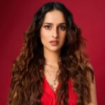 Sadia Khateeb on Breaking Through with The Diplomat: “If I’m Not Given a Chance, How Will I Prove Myself?”