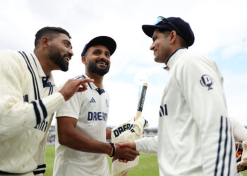 Shubman gill and akash deep