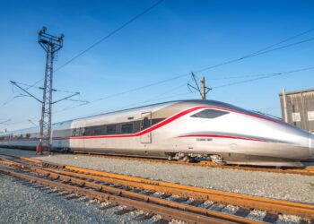 Xr:d:daf65f8l1b4:18,j:4159491291668308525,t:24012918