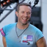 Chris Martin’s Candid Warning to Coldplay Fans: The Jumbotron Moment That Shocked the Internet