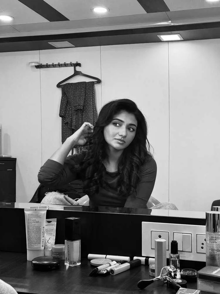 Mirnaa Menon: From Regional Cinema to Rajinikanth's Jailer - A Rising Star's Journey 8 Image
