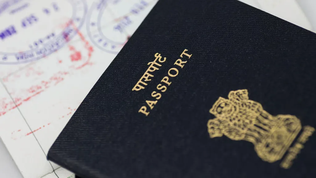 Over 2 Lakh Indians Gave Up Citizenship in 2025: Understanding the Migration Exodus 2 Image