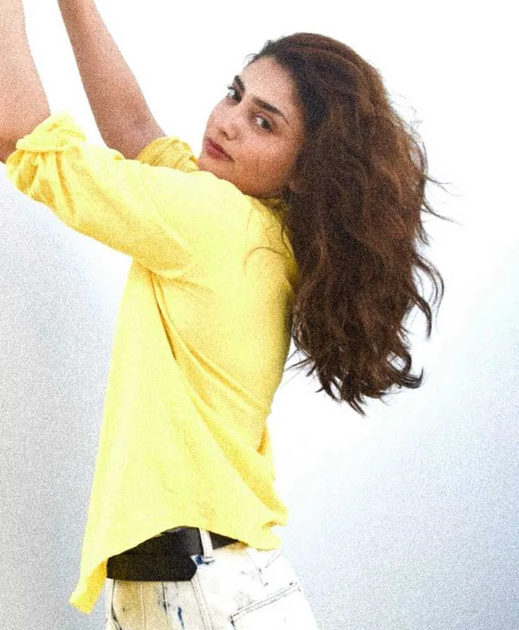 Nazia Davison Shines in "Dilruba": Rising Star's Journey to Telugu Cinema Success 7 Image