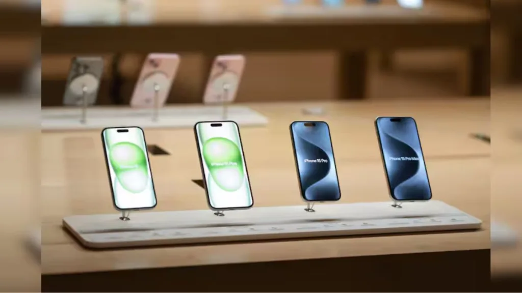 India's Smartphone Export Boom: How Apple is Reshaping Global Manufacturing in 2025 1 India