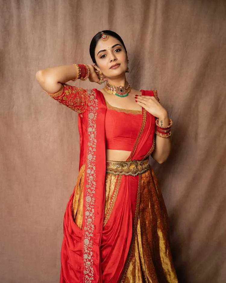 Sreemukhi: From TV Anchor to Bigg Boss Runner-Up - A Complete Career Journey 1 Sreemukhi