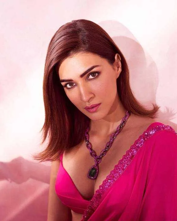 Kriti Sanon 2025: From National Award Winner to Don 3 Star - The Unstoppable Rise 1 Kriti Sanon